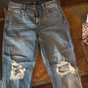 Hollister Ripped Boyfriend Jeans in Light Blue
